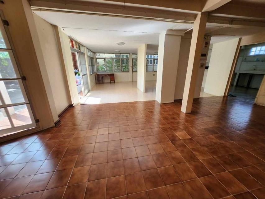 House for rent no furnished no decorate no furnitures at Bang Chak BTS Sukhumvit 93 3