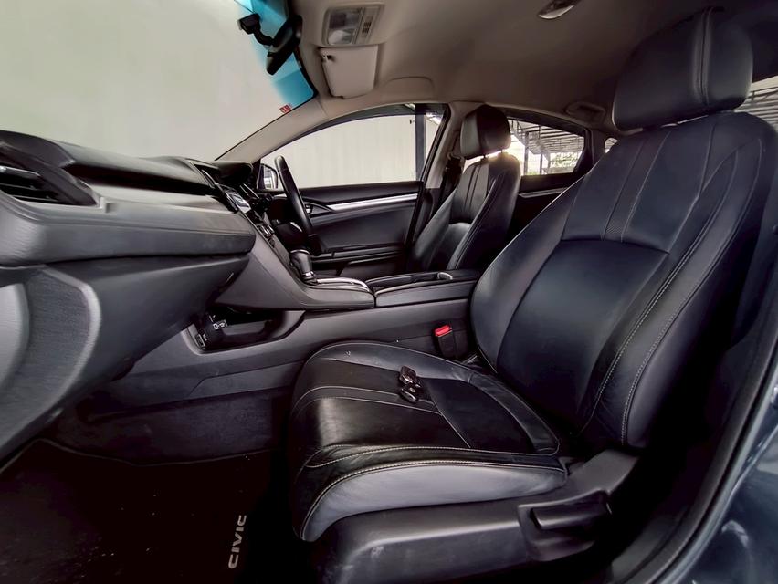 🚗HONDA CIVIC FC 1.8 EL ปี 2016🚗 เคดิตดีฟรีดาวน์ 11