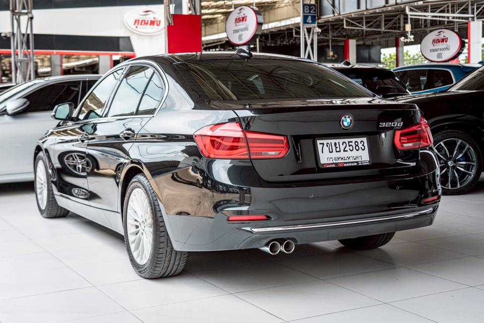 รหัสรถ NP2585 รุ่นรถ : BMW 320d ICONIC LCIปีรถ : 2016 รูปที่ 10