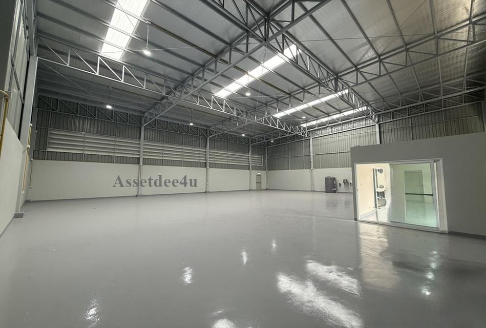 AW500 ให้เช่าโกดัง พร้อมสำนักงาน 600 ตร.ม.ย่านซอยรามอินทรา 51พื้นอีพ็อกซี่ epoxy ใกล้รถไฟฟ้าBTSวัชรพล 3