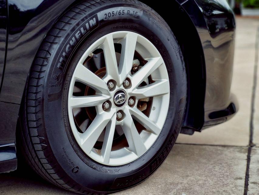 ขาย Toyota Camry 2.0G ปี19 19
