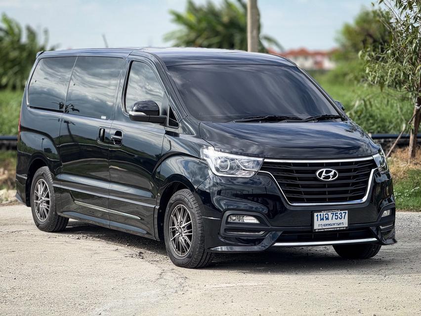 Hyundai H1 2.4Elite ปี24