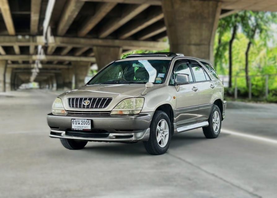 Toyota Harrier 3.0 ปี 2004