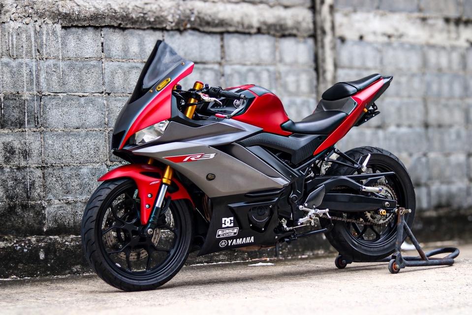 R3 Yamaha 4