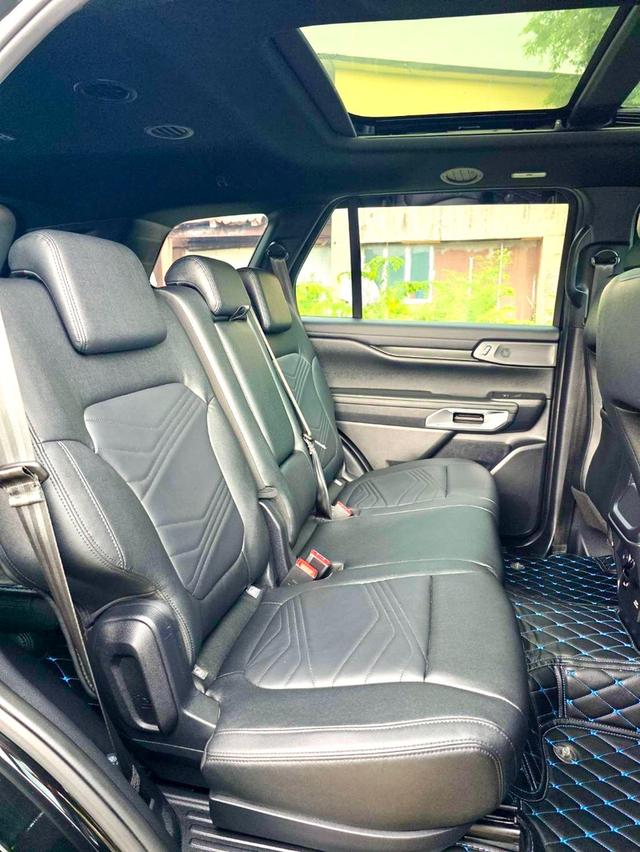 Ford Everest next gen 2.0 Bi-Turbo titanium สีดำ ปี 2022 ไมล์ 30,000กม. 11
