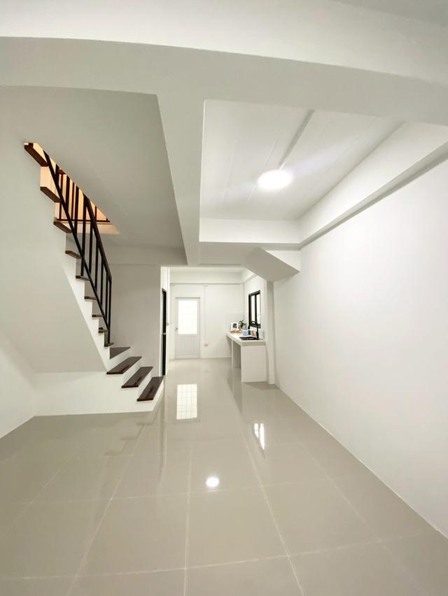 ขายบ้านพระปิ่น 2 ถนนศาลาธรรมสพน์ พุทธมลฑลสาย2 รีโนเวทใหม่ทั้งหลัง 2