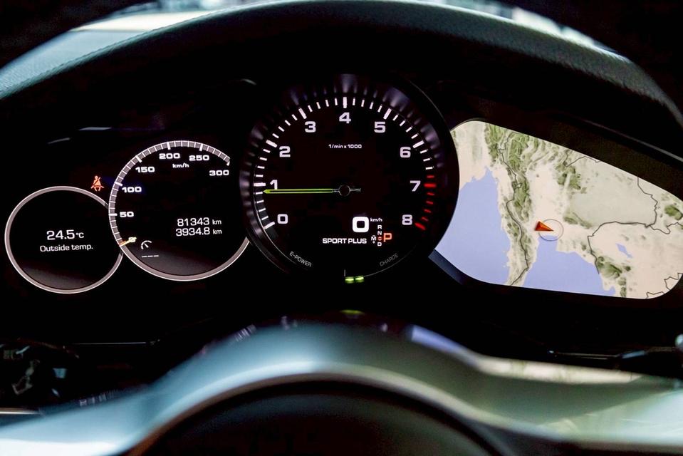 รหัสรถ PR7442 𝗣𝗼𝗿𝘀𝗰𝗵𝗲 𝗣𝗮𝗻𝗮𝗺𝗲𝗿𝗮 𝟰 𝗘-𝗛𝘆𝗯𝗿𝗶𝗱 𝗣𝗹𝘂𝗴-𝗶𝗻 ปี 𝟮𝟬𝟭𝟴 รูปที่ 16