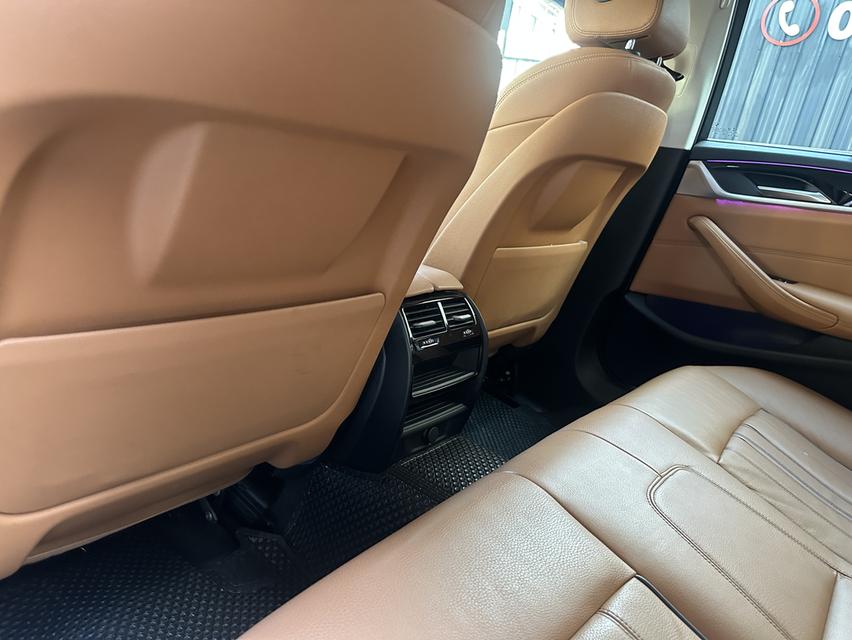 ฺBMW 530e 2.0 Elite จดทะเบียนปี 2020 รถมือเดียว ไมล์ 4x,xxx km รูปที่ 17