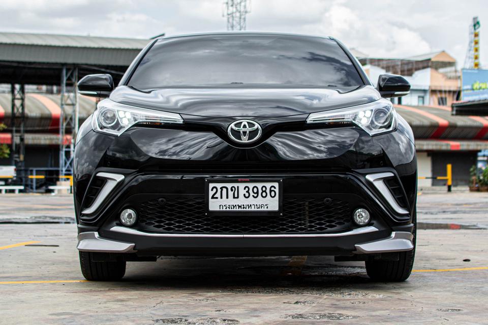รูป ปี 2018 Toyota C-HR 1.8 ตัว MID A/T สีดำ  2