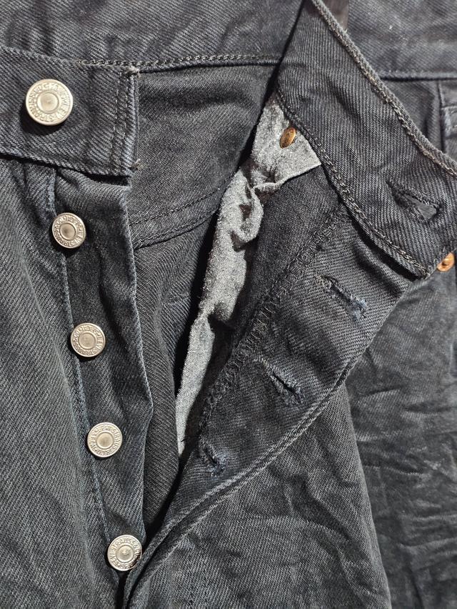 Levi's 501 super blackผลิตกันยายนปี 1998 ป้ายกระดาษ ใหม่มากเอว 32"ยาว 42"เป้า 12"ขา 8"3,500 บาท ส่งฟรีทั่วประเทศ รูปที่ 5
