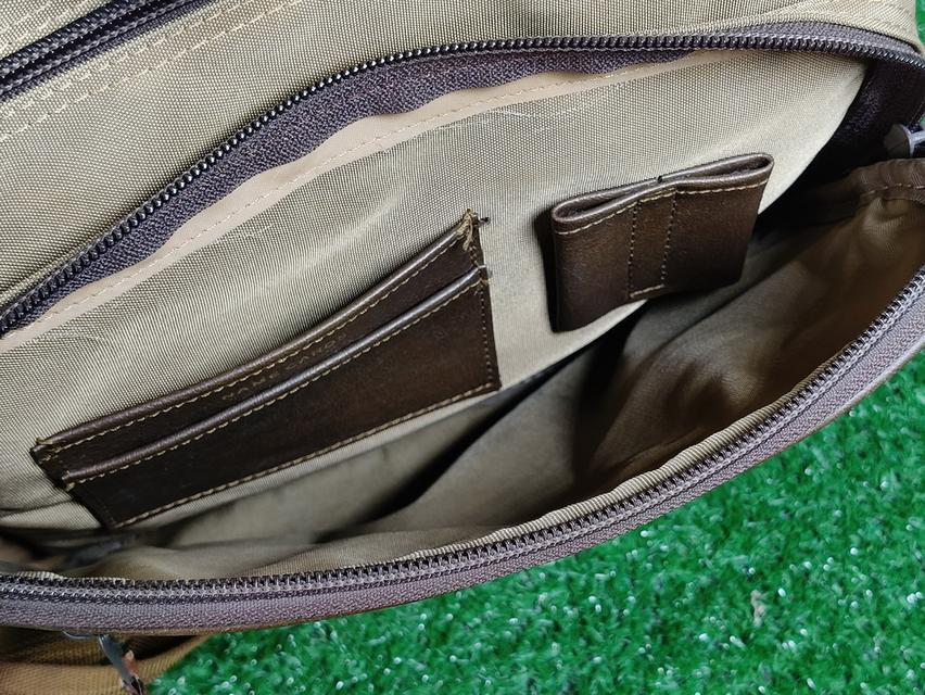 Chesterfield Crossbody bag 13