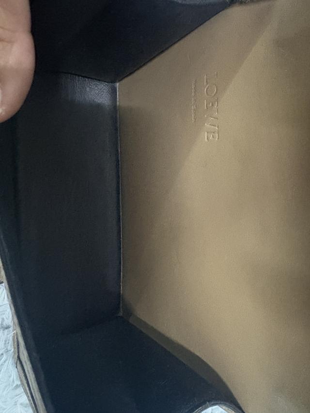 กระเป๋าแบร์น Loewe