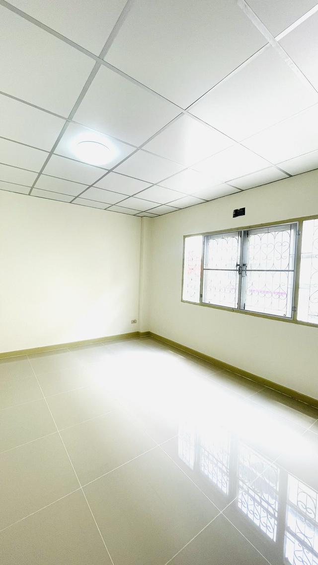 บ้านลัลลี่วิลล์ ประชาอุทิศ 72 9