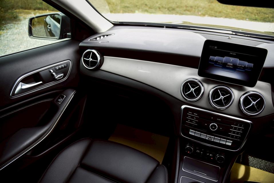 รหัสรถ CBL6544 Mercedes-Benz GLA200 1.6 Urban W156 AT 2020 13