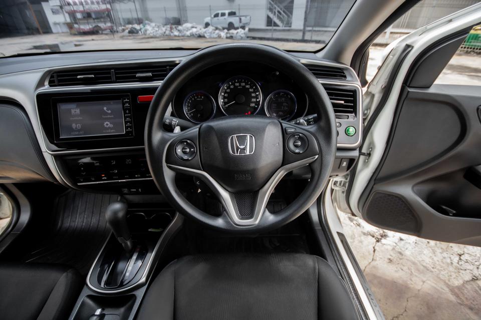 ปี 2016 Honda city 1.5SV I-VTEC AT สีขาว 6