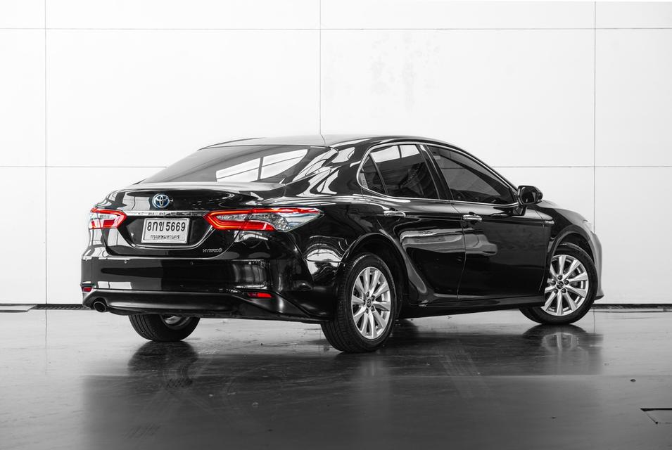 2019 TOYOTA TOYOTA CAMRY 2.5 HYBRID PREMIUM สีดำ เลขไมล์ 101567 กม.