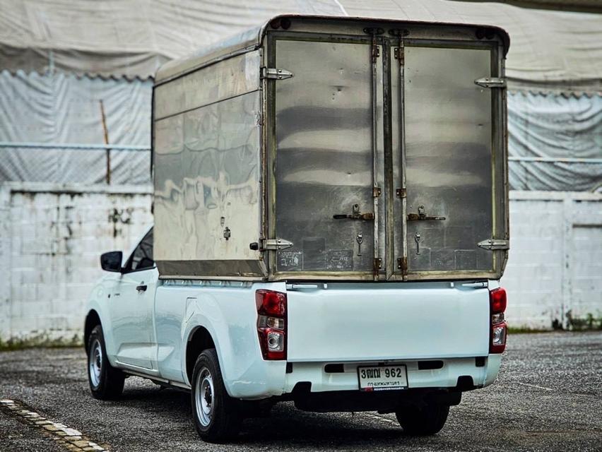 Isuzu 5