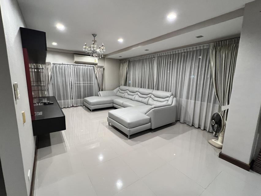 ขายบ้านเดี่ยว 3 ชั้น ตกแต่งพร้อมอยู่ 13