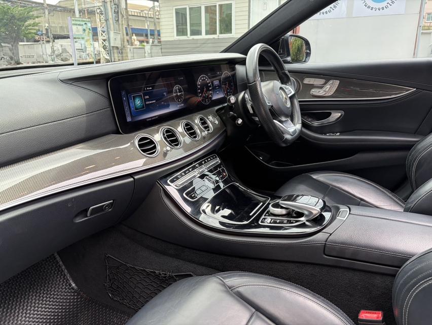 ปี2019 Mercedes-Benz E350e AMG Dynamic panoramic glass รูปที่ 13