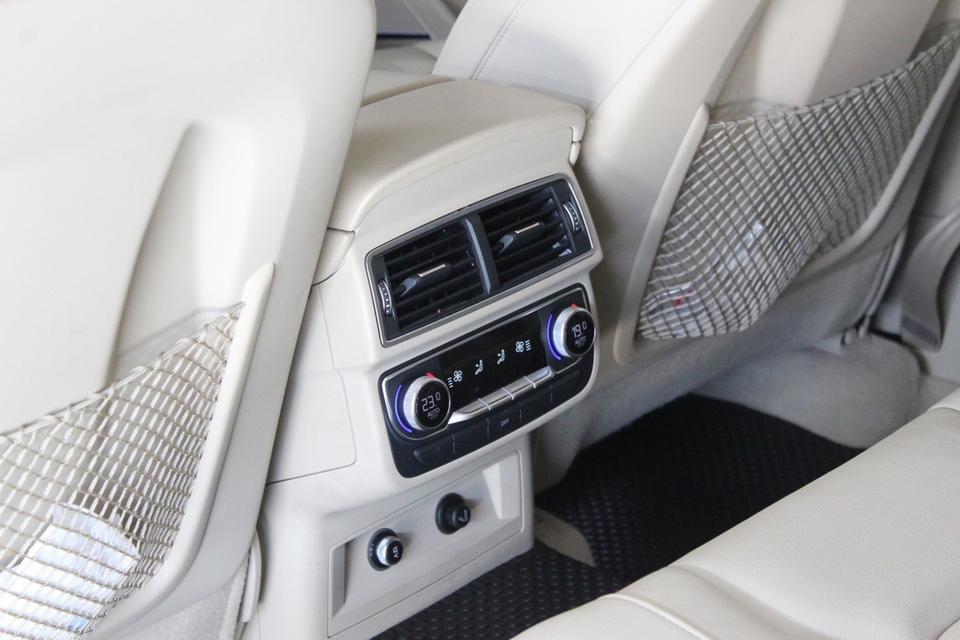 รหัสรถ JRS4994 พบกับรถเข้าใหม่ AUDI Q7 55 TFsi q S Line ปี 2018 สีดำ ดุๆ  18