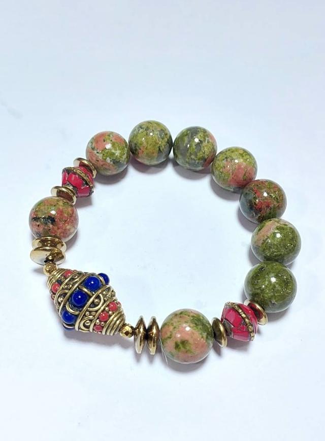 ข้อมือหิน Unakite 14 mm ลูกปัดเนปาล ยาว 18 cm.