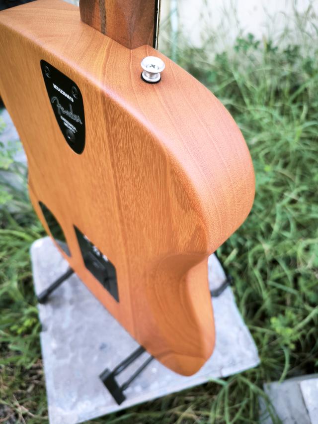 Fender Highway Series Dreadnought (All Mahogany) รูปที่ 12