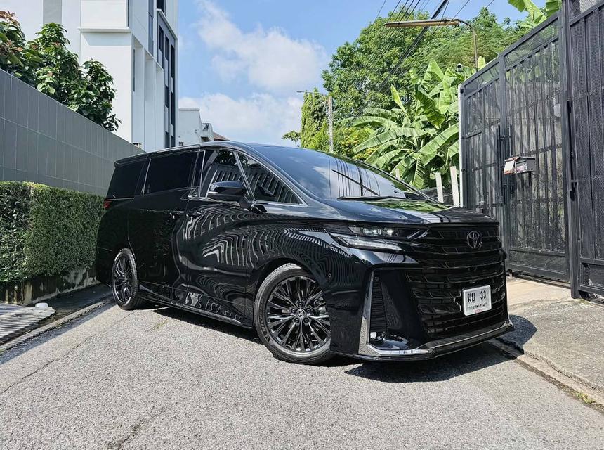 Toyota Vellfire Z Premier ปี 2024