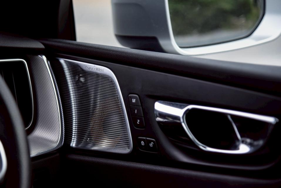 รหัสรถ CBL8457 Volvo XC60 Recharge T8 R-Design AT 2018 15