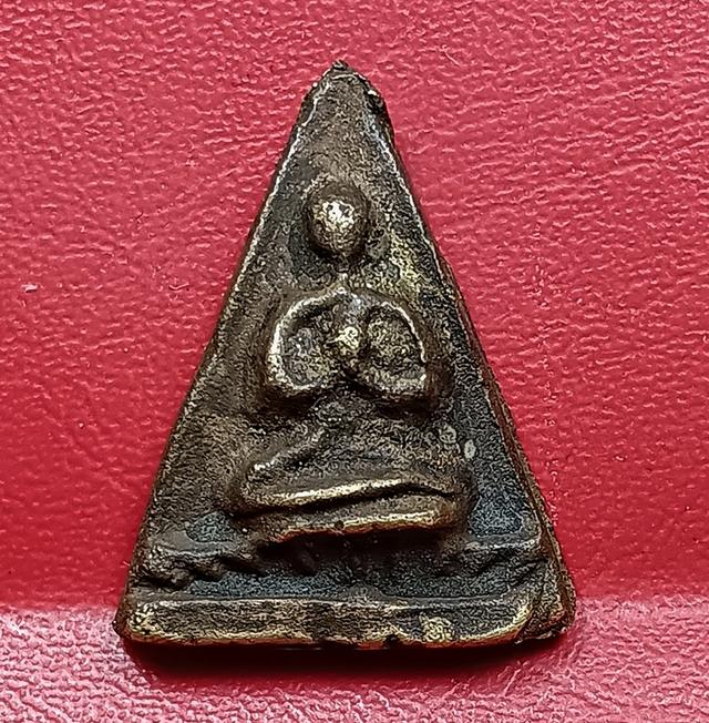 เหรียญหล่อโบราณหลวงปู่รอดวัดวังน้ำวน