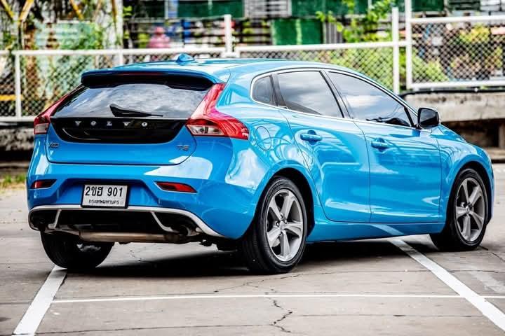 Volvo V40 สภาพดี 7