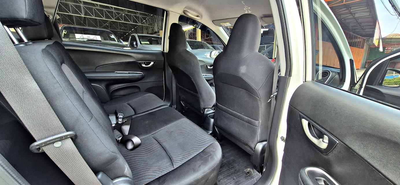 mobilio 1.5 rs 7ที่นั่งมือเดียวออกห้างเดิมจัด สวยจนข้างบ้านถามว่าหามาจากไหน รูปที่ 8