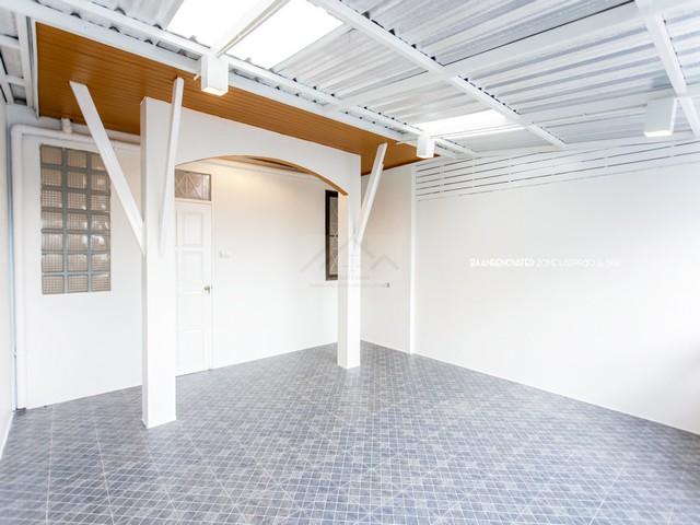 ขายทาวน์โฮม 4 ชั้น 350 ตร.ม ซอยสวรรค์วิถี (สุทธิสาร-ลาดพร้าว 64) รีโนเวทใหม่ทั้งหลัง เดินทางสะดวก 7