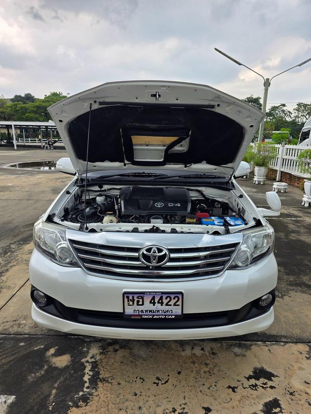 Toyota Fortuner 3.0 V VSC สีขาว ปี 2013 ไมล์ 140,000 กม. รูปที่ 5