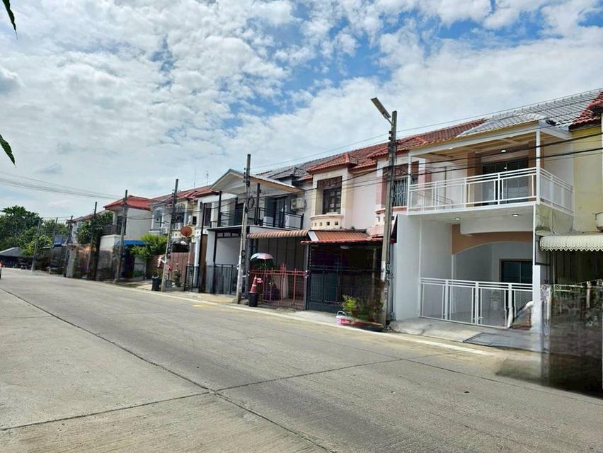 หมู่บ้านปิยวรารมย์ เฟส 1 2