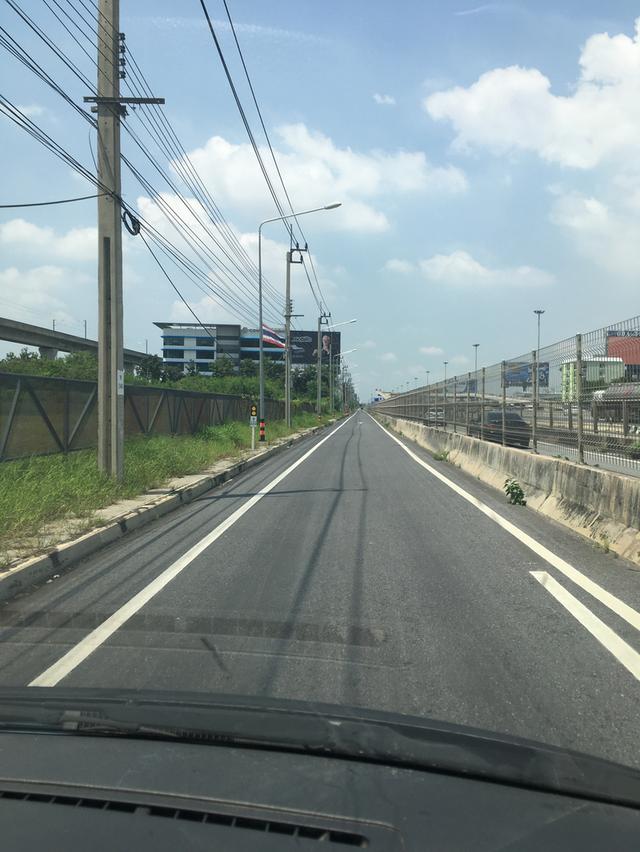 ที่ดินคู่ขนานมอเตอร์เวย์ขาเข้า 5