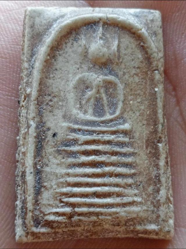 ขายพระสมเด็จครับ เอา 400. รวมส่ง ชอบทักมา