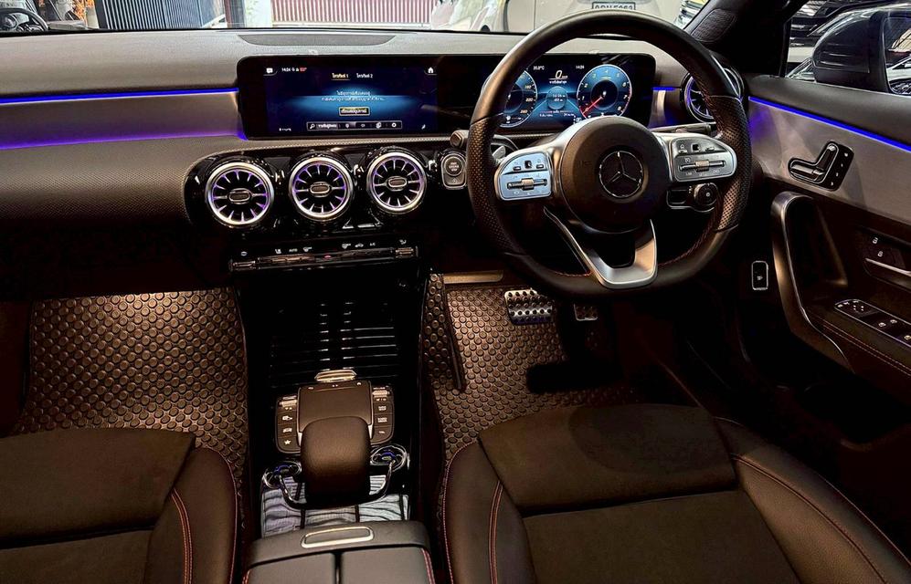 Mercedes Benz A200 AMG Dynamic ปี 2021 7