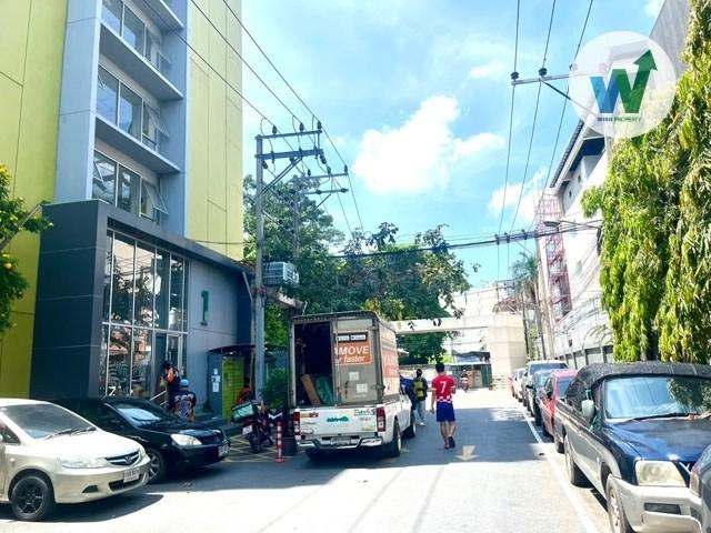 ให้คุณตกแต่งตามสไตล์ที่ชอบได้เต็มที่ ในสภาพแวดล้อมที่รายล้อมด้วยโรงพยาบาลเกษมราษฎร์ และทางด่วน 6