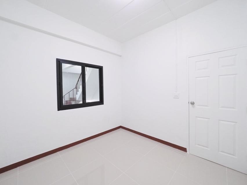 ขายอาคารพาณิชย์ 3.5 ชั้น+ดาดฟ้า ม.บัวทองธานี ขนาด 15 ตรว. 5นอน 3น้ำ [บางใหญ่-กาญจนาภิเษก] ขาย 1.99ล้าน 13