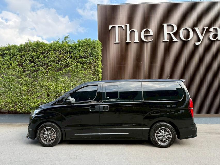 HYUNDAI H-1 2.5DELUXE AT ปี 2021 สีดำ 4