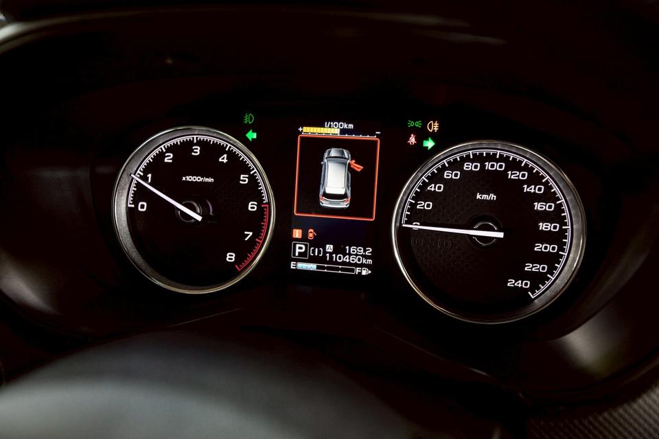 Subaru Forester 2.0S EYESIGHT ปี 2019 สีเขียว มือเดียวป้ายแดง  16