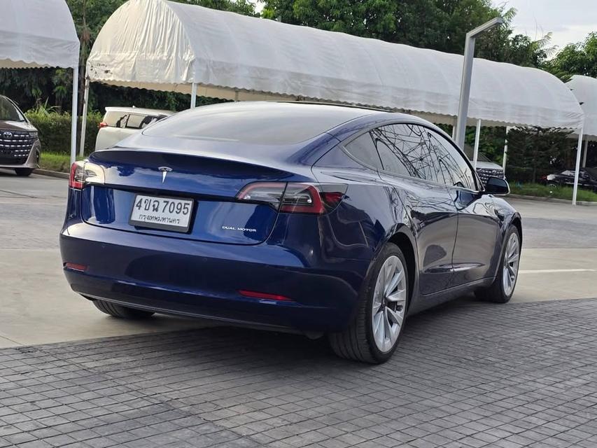 Tesla Model S สีน้ำเงินสวยมาก 5