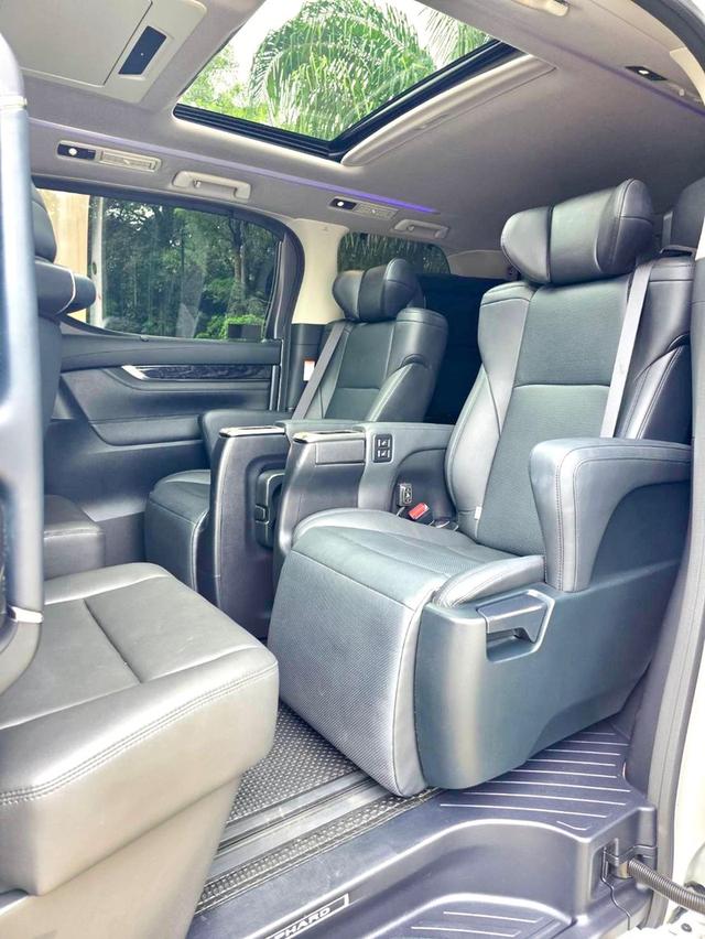 Toyota ALPHARD SRC E-Four สีขาว ปี 2022 ไมล์ 50,000 กม.  12