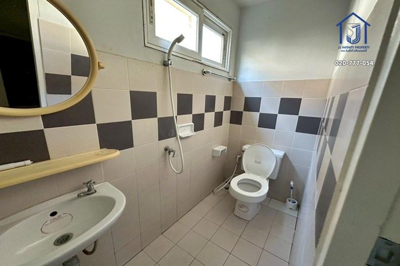 ขายบ้านเดี่ยว 2 ชั้น หมู่บ้านพัฒนาการ 100.04 ตารางวา หลังมุม ซอยพัฒนาการ 30  ใกล้ทางด่วนและรถไฟฟ้า 14