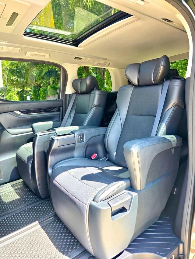 ขาย Toyota Alphard 2.5SC ปี19 9