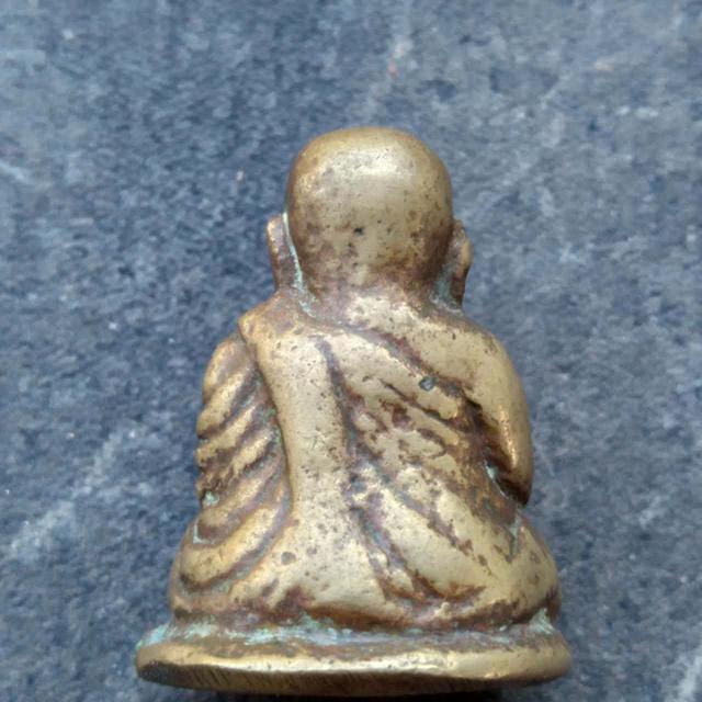 พนะเครื่อง หลวงพ่อเงิน รูปที่ 2