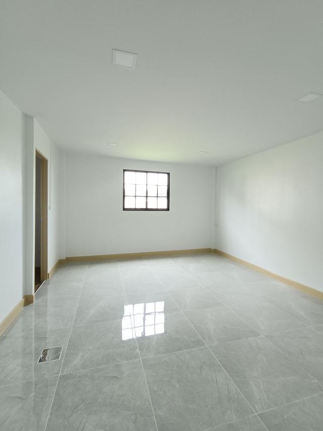 บ้านเดี่ยว หนองจอก เลียบวารี หมู่บ้านนันทวัน 5 นัดชมบ้าน 085-318-6868 คุณวา 13