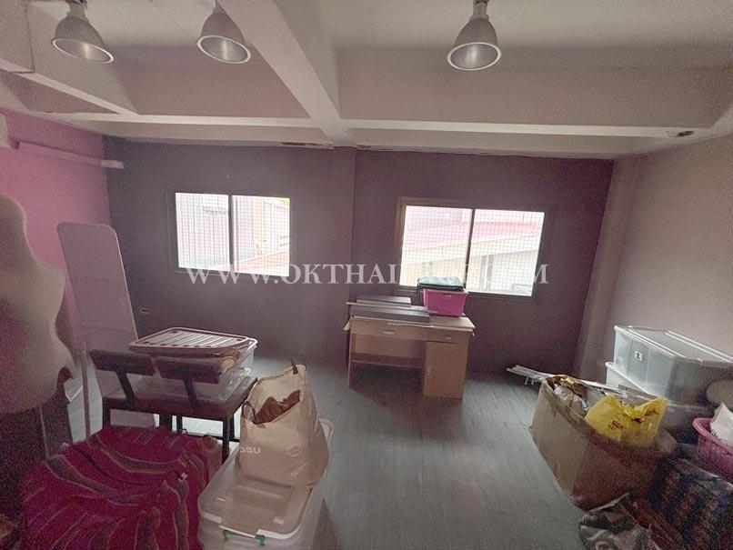 อาคารพาณิชย์ 2 คูหา ถนนสุคนธสวัสดิ์ ลาดพร้าว ใกล้โรงเรียนสตรีวิทยา 2 4