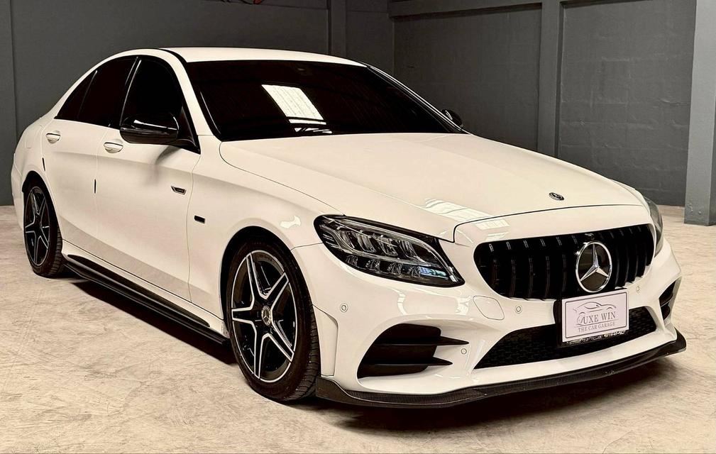 Mercedes Benz C300e AMG Sport (W205) ปี 2021 3