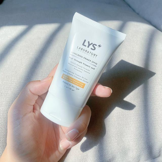 ครีมกันแดดสำหรับคนเป็นสิว ผิวแพ้ง่าย LYS Sunscreen Primer SPF35 แบรนด์ lysofficialstore    5